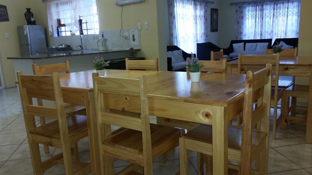 Ebenezer Guesthouse Bluewater Bay Port Elizabeth Buitenkant foto