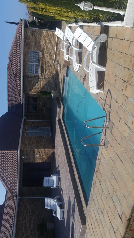 Ebenezer Guesthouse Bluewater Bay Port Elizabeth Buitenkant foto