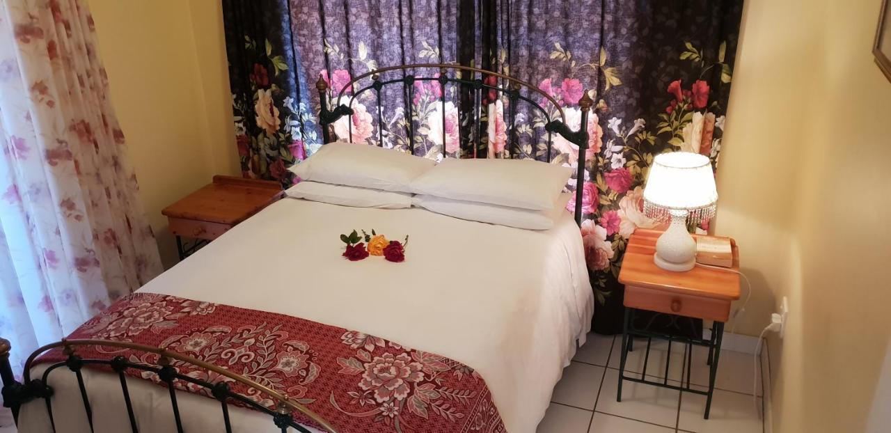 Ebenezer Guesthouse Bluewater Bay Port Elizabeth Buitenkant foto