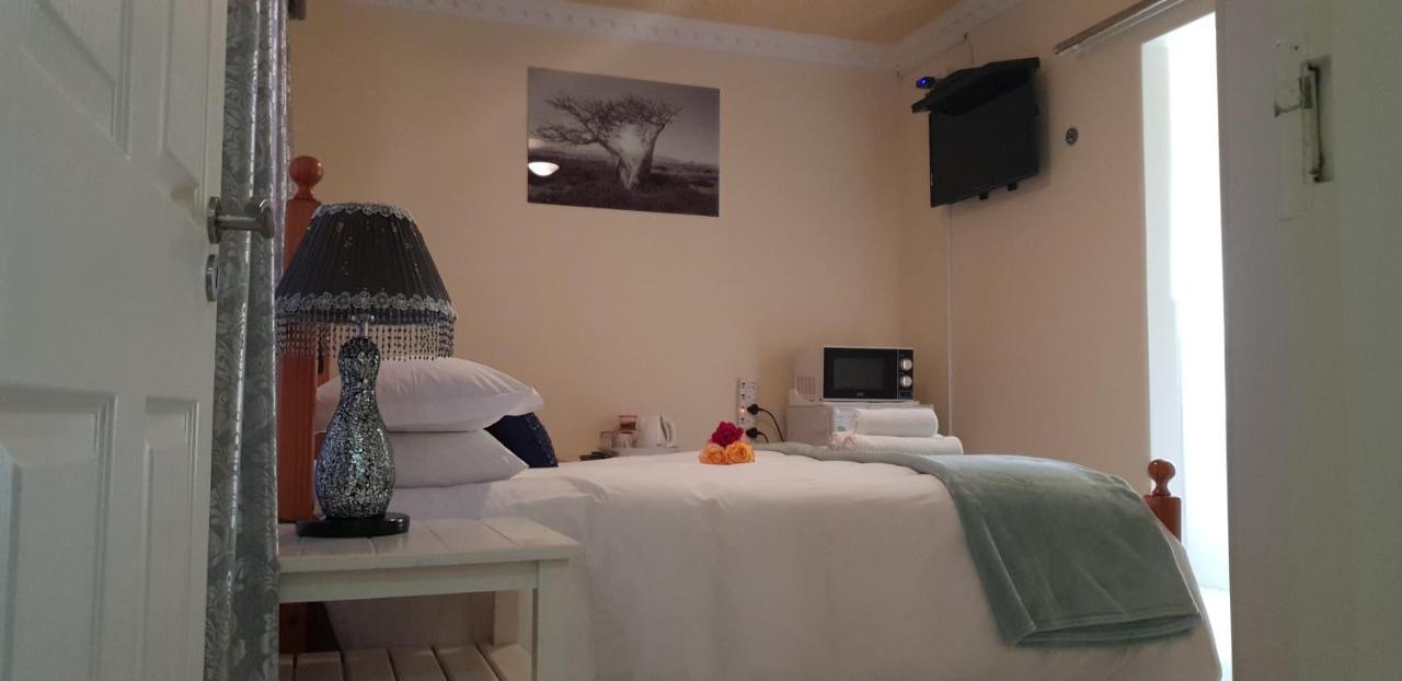 Ebenezer Guesthouse Bluewater Bay Port Elizabeth Buitenkant foto