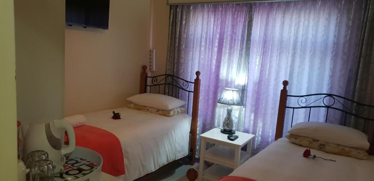 Ebenezer Guesthouse Bluewater Bay Port Elizabeth Buitenkant foto