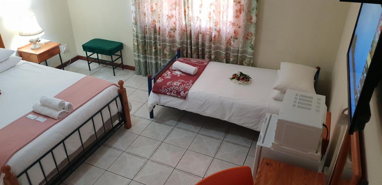 Ebenezer Guesthouse Bluewater Bay Port Elizabeth Buitenkant foto