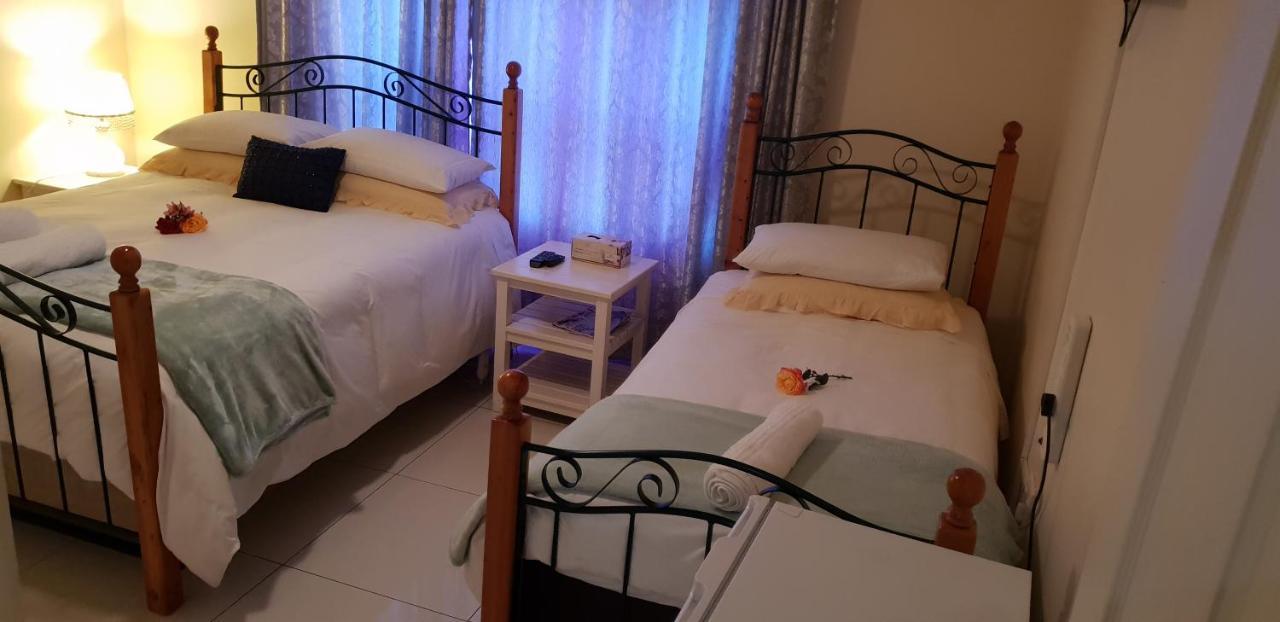 Ebenezer Guesthouse Bluewater Bay Port Elizabeth Buitenkant foto
