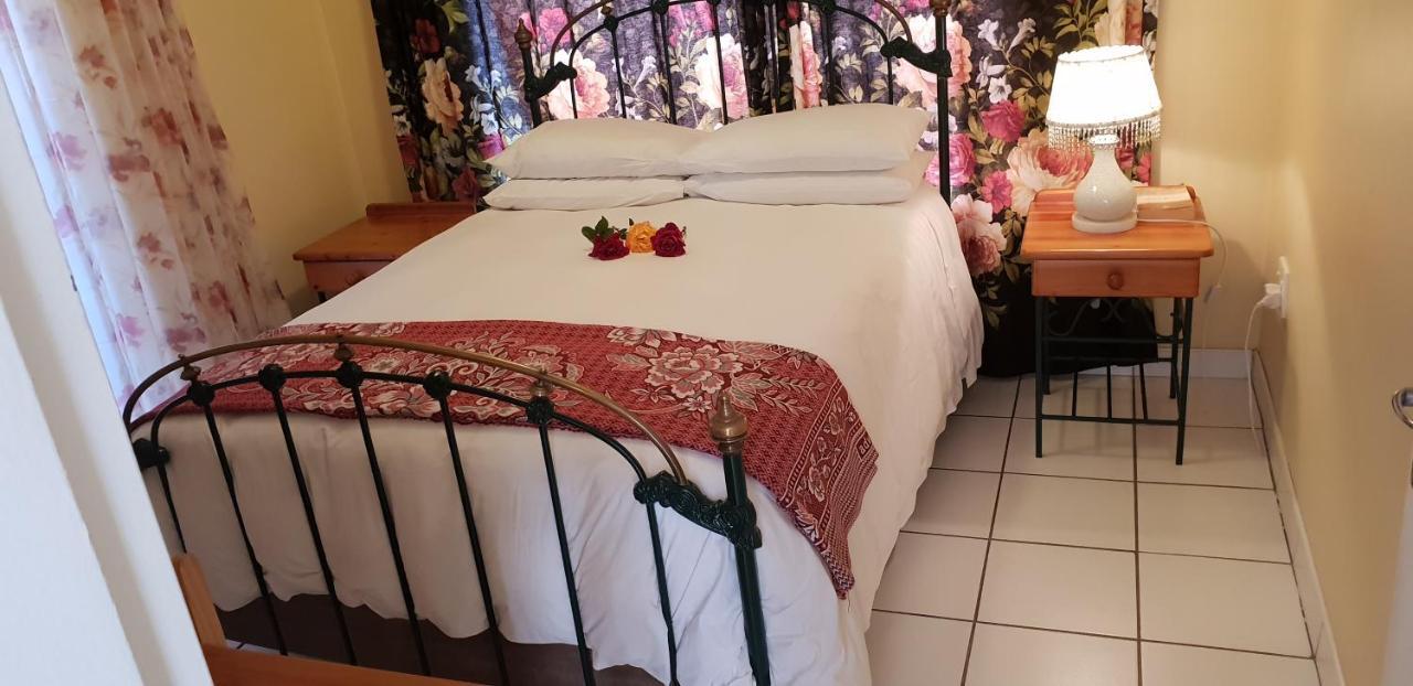 Ebenezer Guesthouse Bluewater Bay Port Elizabeth Buitenkant foto